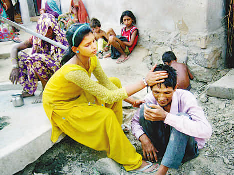 girl child drowned in pond to save her older sister