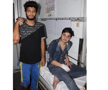  students attacked by goons in Lucknow. 