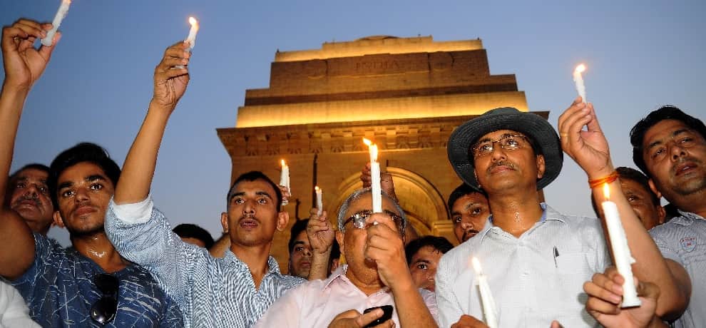 People pay tributes to late army officer Lt. Ummer Fayaz at India Gate