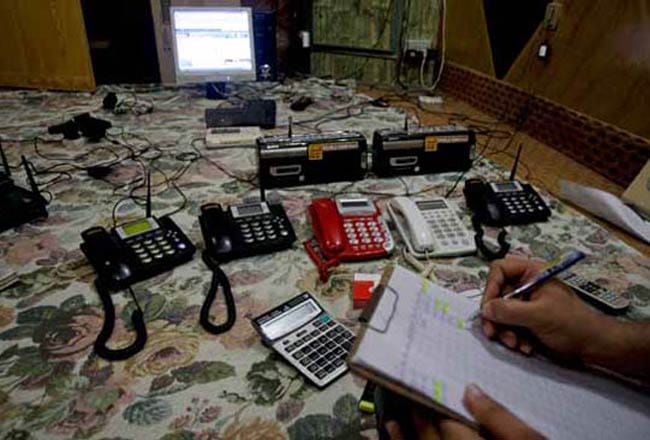 betting at ipl 10 frequently, police raid in ajmer 