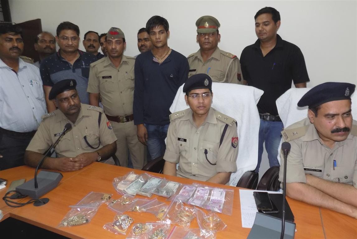 Prasad's son stabbed the son of the priest on the pretext of Prasad
