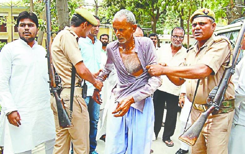 Trying to suicide in front of DM Office