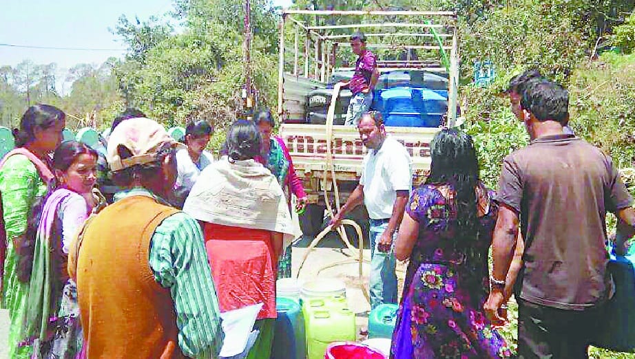 Install six vehicles to distribute water