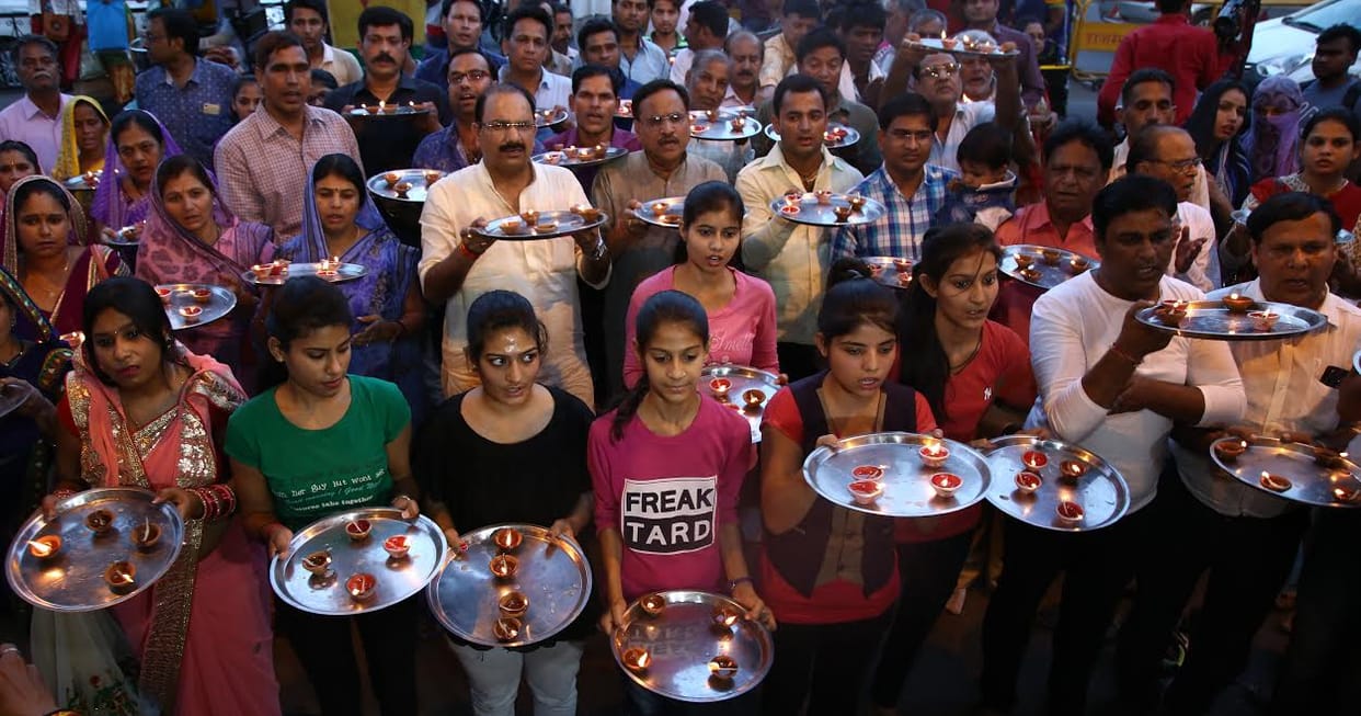 Jaipur bomb blast, worshiped, blood donation camps at many places