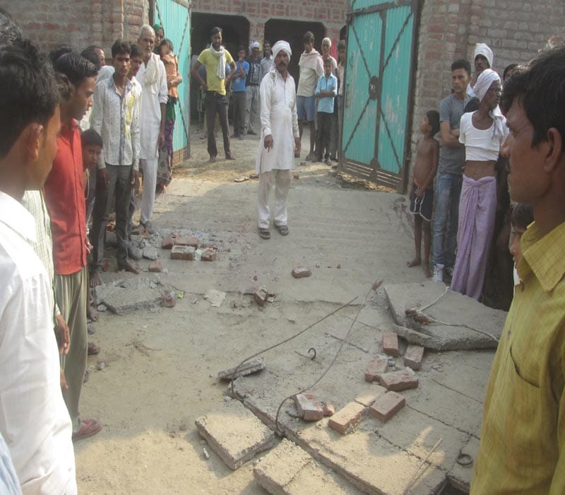 3 dead in accident, chhajja fell down