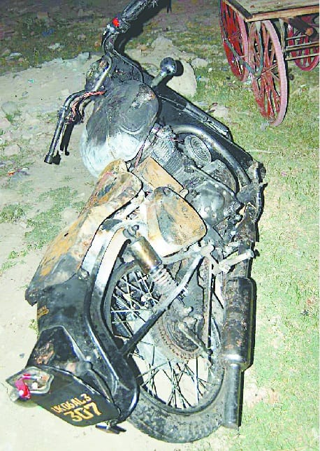  bike burnt in rudrapur 