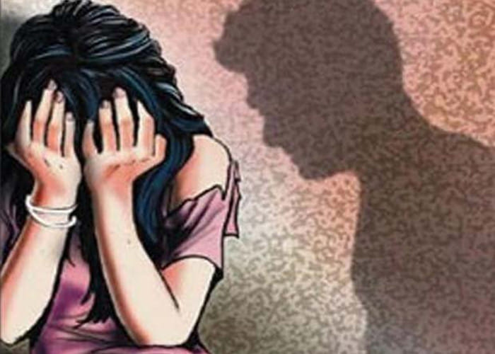 15 years girl rescued from gb road