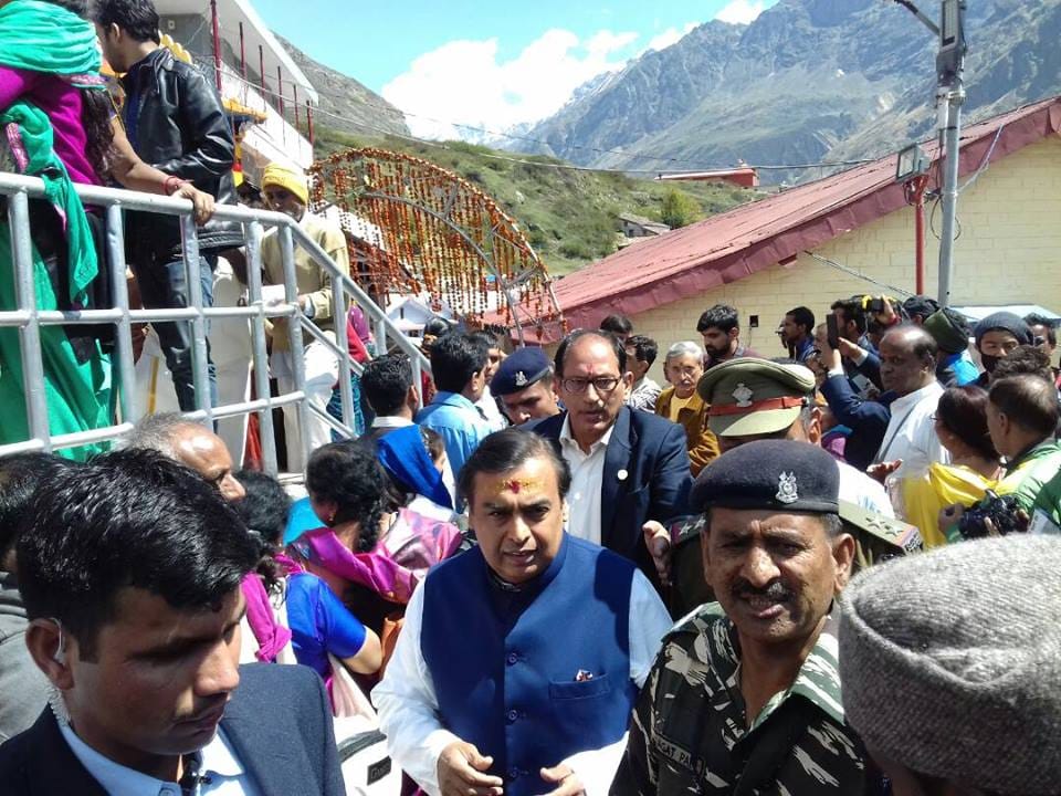 mukesh ambani reached badrinath