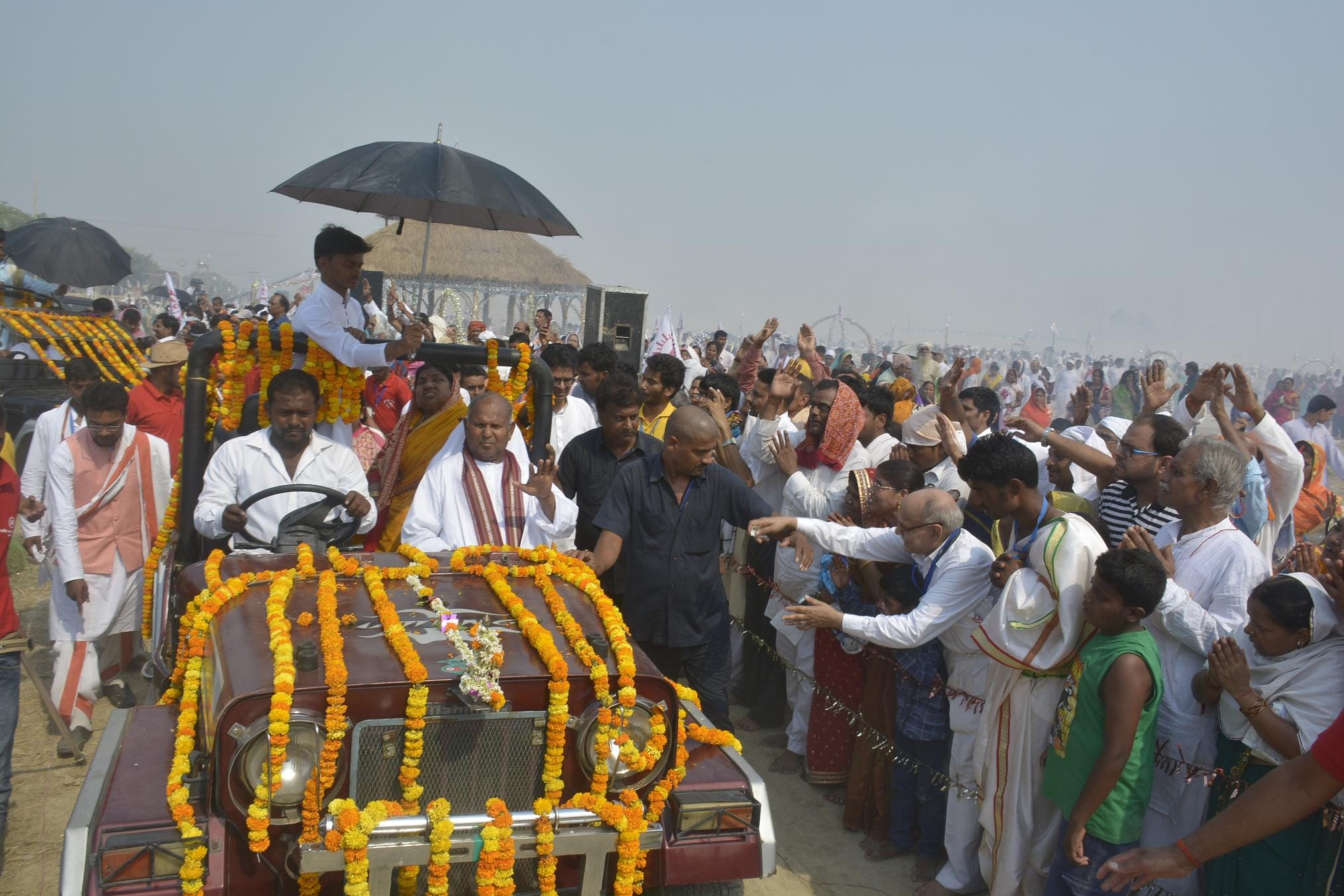 Swarved Mahamandir Dham : More than 1.50 lakh devotees contributed to the mass offerings 