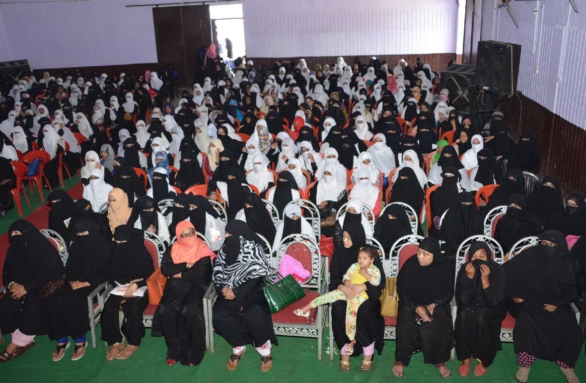 Women with a positive thinking: Imitate Women: Mohitani