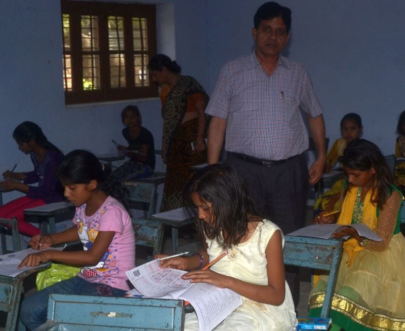 mahaj 28 pheesadee abhyarthiyon ne dee vidya gyaan pareeksha