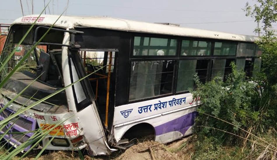 seven people injured in bus accident at kanpur 