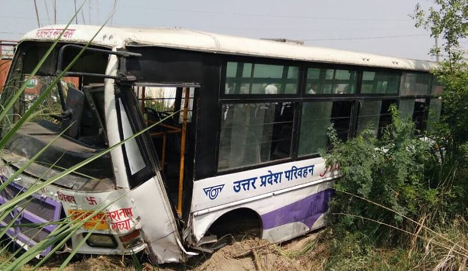 seven people injured in bus accident at kanpur 