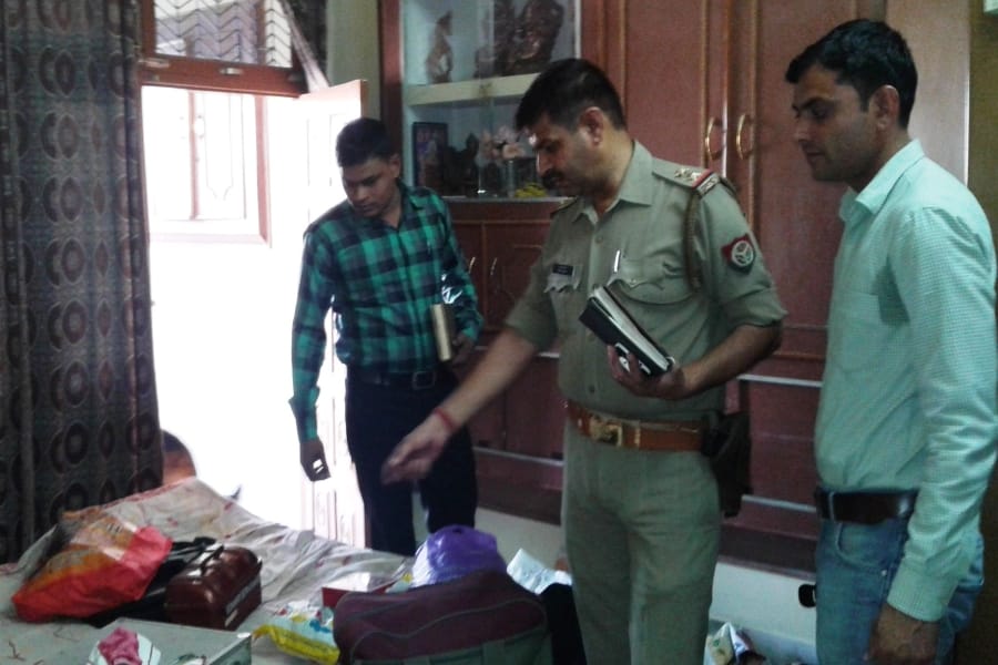 theft in saifai house of shikohabad