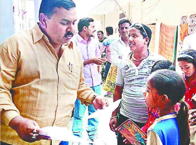 910 students left for entrance examination