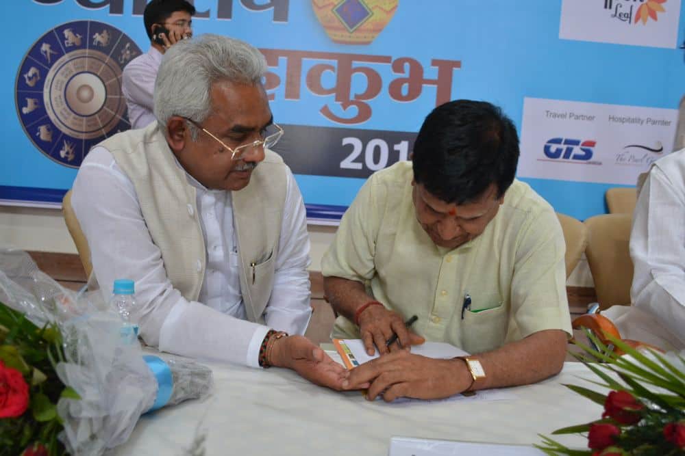 Urban Development Minister Madan Kaushik has shown his hand to astrologer