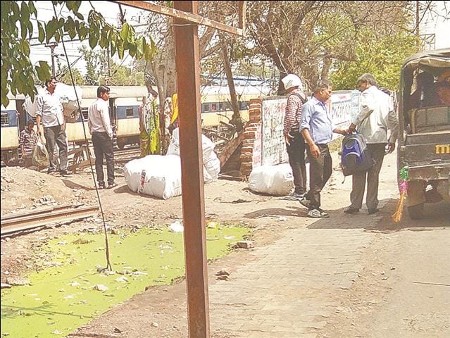 Daring 'tax' theft business