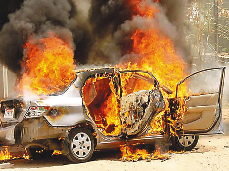 btech student died in an accident, protest in hospital