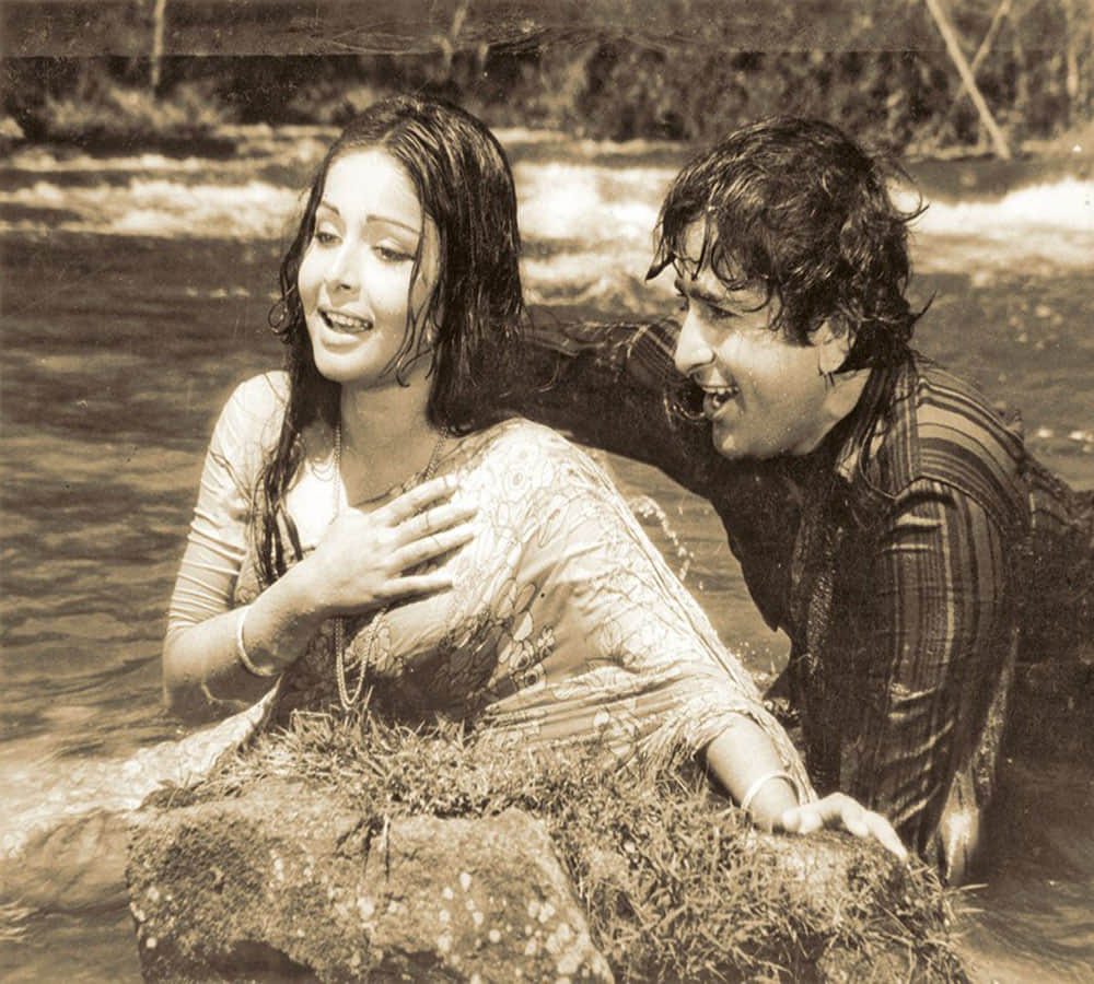 shashi kapoor birthday special know about his career and personal life monday flashback