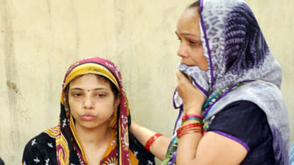 two friends die in train accident