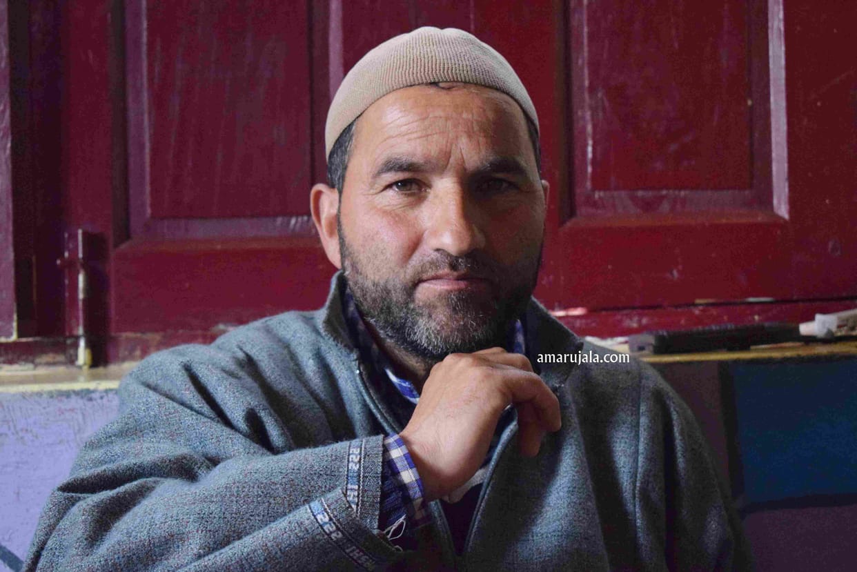 Umar Fayaz father speaks with amar ujala