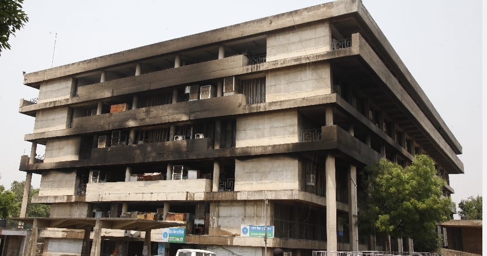  Fire at Panjab University administrative block, iit roorkie investigate