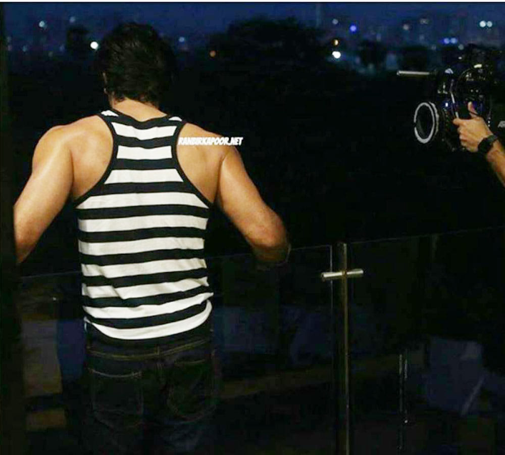 Ranbir Kapoor romancing a girl have hit the internet like a storm