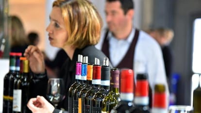 A city where drinking liquor is a guarantee of success