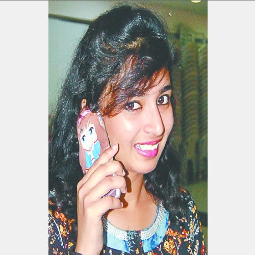 Stylish cover should look great on mobile, women in the race for fashion, view Photos