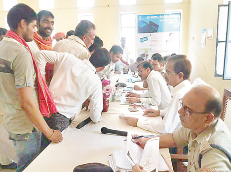 Death of electric contract employee by stuck with transformer