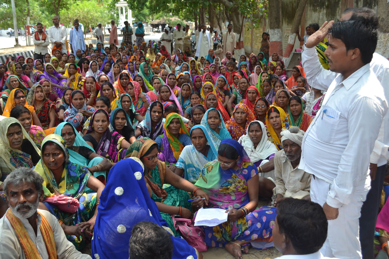 Delivered memorandum addressed to CM, Giving up to four hours