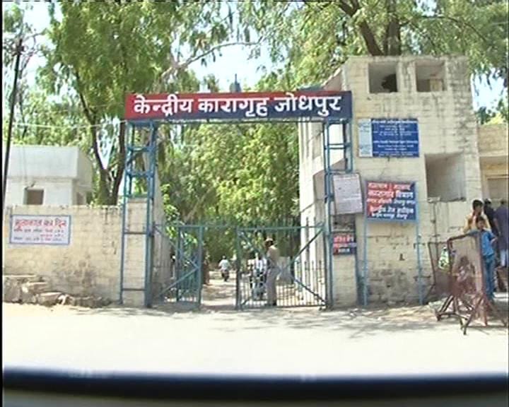 21 mobiles with charger and hash found in jodhpur jail premises 