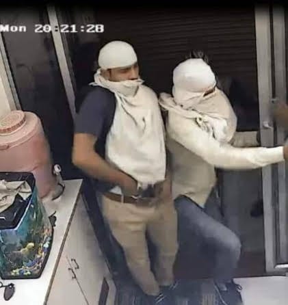 three policeman suspended in mathura saraf murder case