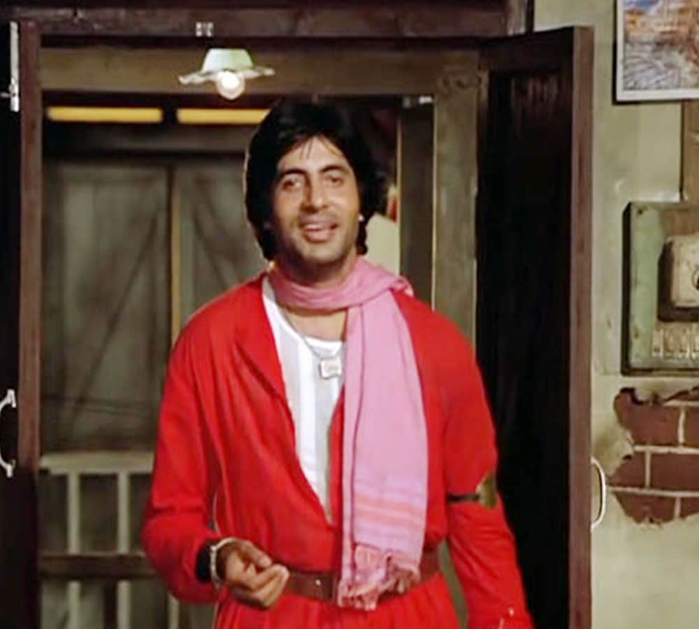 know facts about Child Artist Master Ravi Valecha Story Who Played Amitabhs Role In Coolie