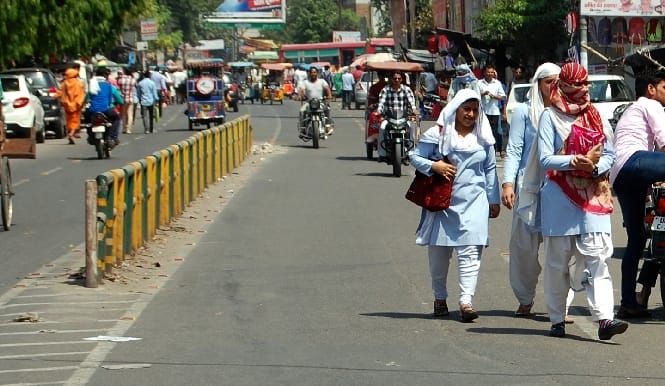 The temperature reached 41.6 on Monday