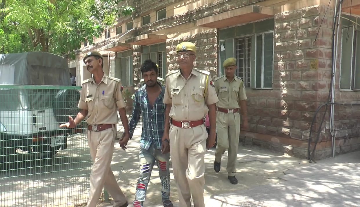 jail prisoners found carrying tobacco in jodhpur
