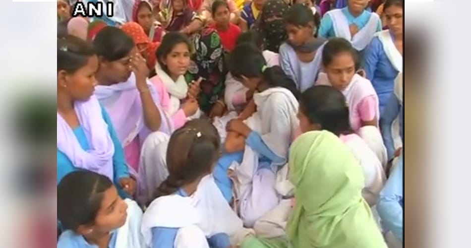 Girl students sit on Rewari continue hunger strike, few girls fell ill