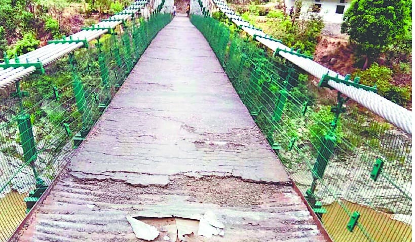 Shutting bridge over river Saryu is worrisome