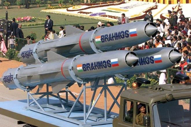 indian army, airforce and navy will got supersonic missile brahmos, profile and qualities