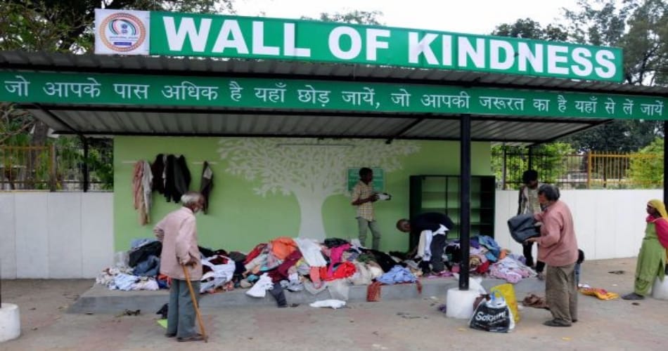 wall of kindness in amritsar