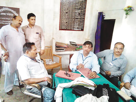 Vigilance team caught taking bribe