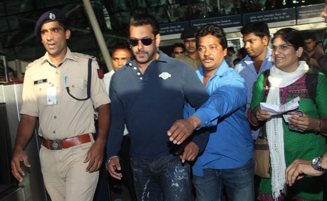 Salman Khan is gifting holidays and shopping to his security staff for big reason