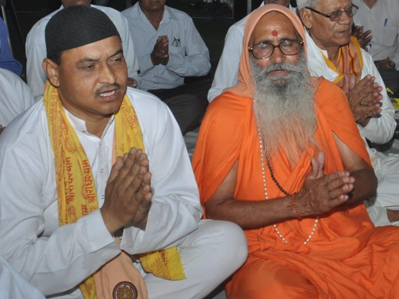 abdul gaffar of agra have equal faith in islam and hindu mythology
