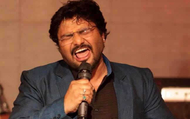 babul supriyo coming varanasi for participate sur ganga music festival