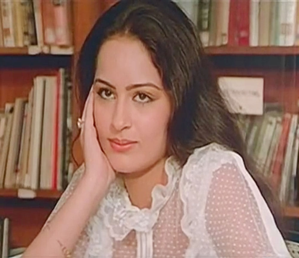 Actress Divya Rana of 'Ram Teri Ganga Maili' changed name to Salma Manekia, now a ceramic sculptor