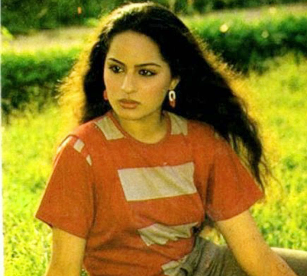 Actress Divya Rana of 'Ram Teri Ganga Maili' changed name to Salma Manekia, now a ceramic sculptor