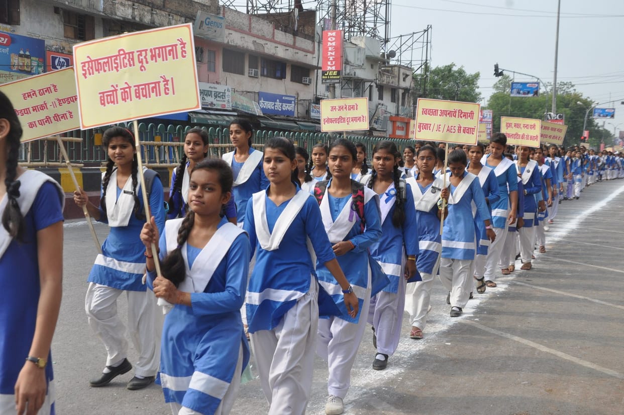 Students held march against encephalytis