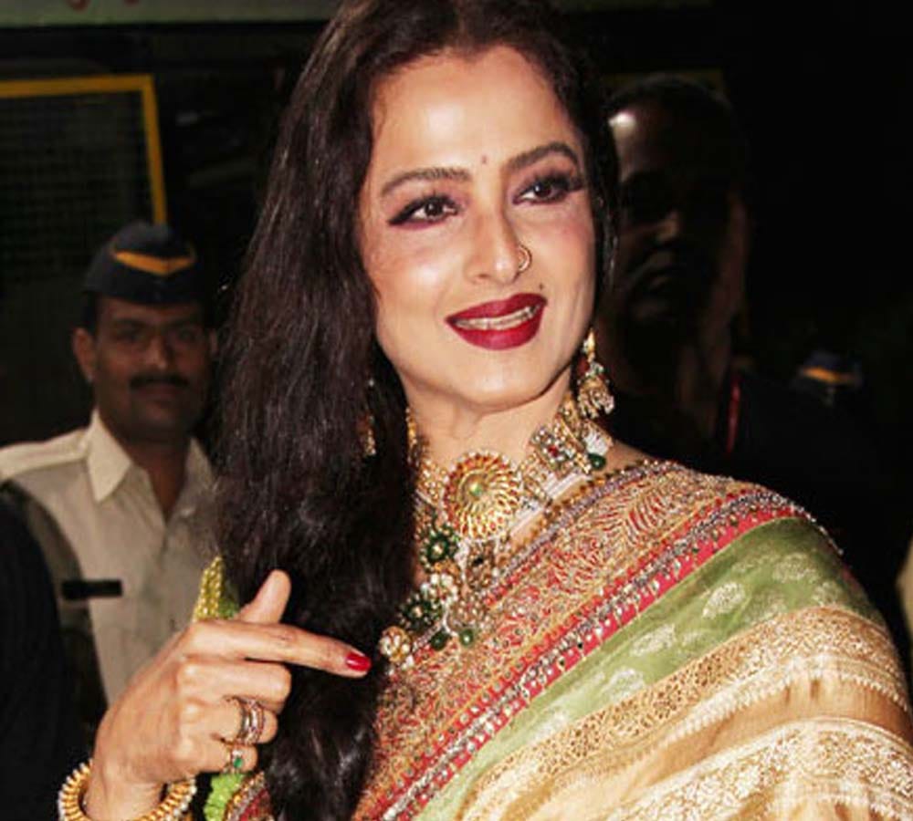 story of amitabh bachcha rekha and jaya bachchan