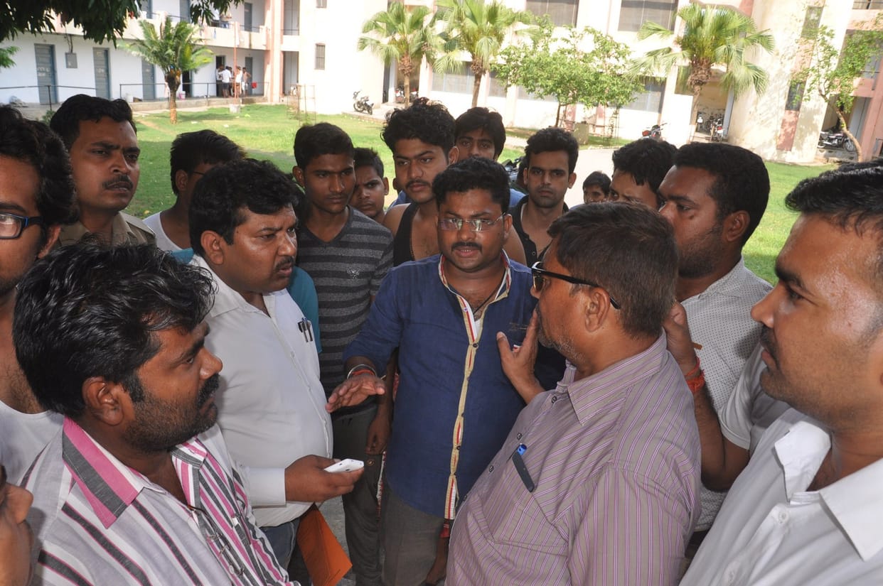 Ruckus of hosteller