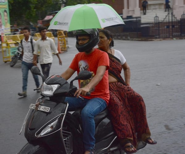 pics of lucknow during weather change.